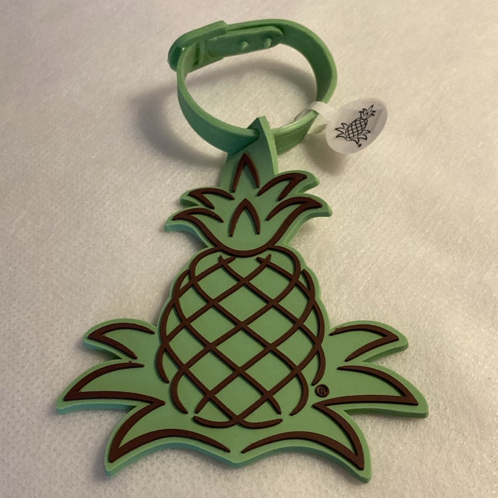 NWOT - Honolulu Cookie Company® Mint Green & Brown Pineapple Luggage Tag